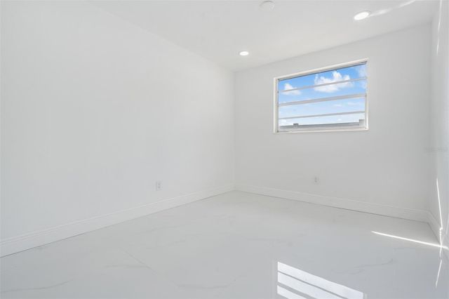 8702 FRIENDSHIP COURT, Tampa, FL 33634