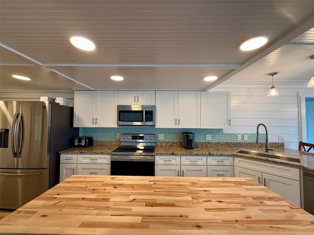 740 DEAUVILLE DRIVE, Punta Gorda, FL 33950