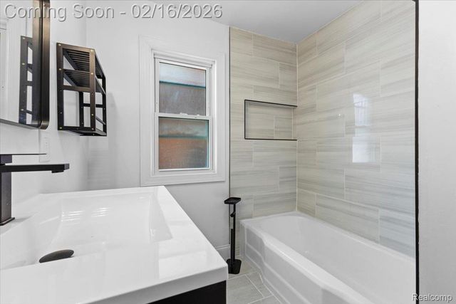 18282 Freeland Street, Detroit, MI 48235