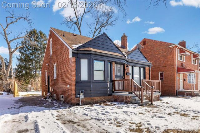 18282 Freeland Street, Detroit, MI 48235