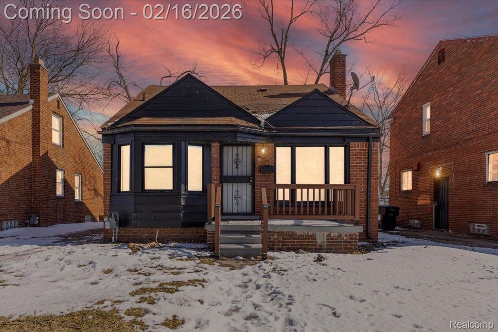 18282 Freeland Street, Detroit, MI 48235