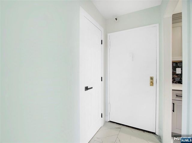 377 S Harrison Street 17FF, East Orange, NJ 07018