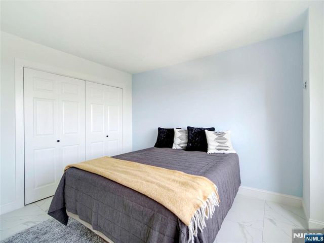 377 S Harrison Street 17FF, East Orange, NJ 07018