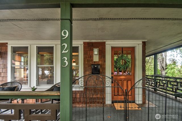 923 Olympia Avenue NE, Olympia, WA 98506