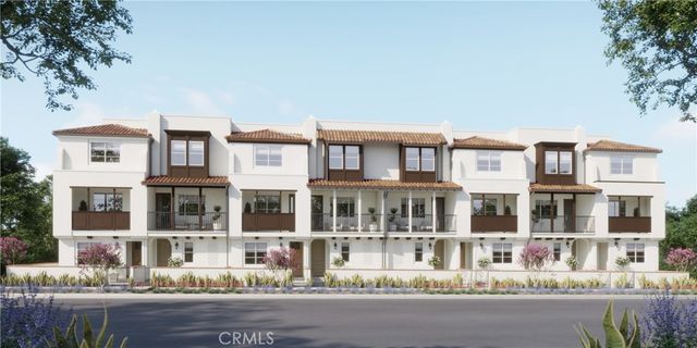 320 E Whittier Boulevard, La Habra, CA 90631