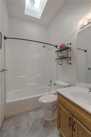 1224 NE Beacon Avenue, Lee's Summit, MO 64086