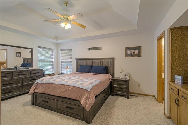 1224 NE Beacon Avenue, Lee's Summit, MO 64086