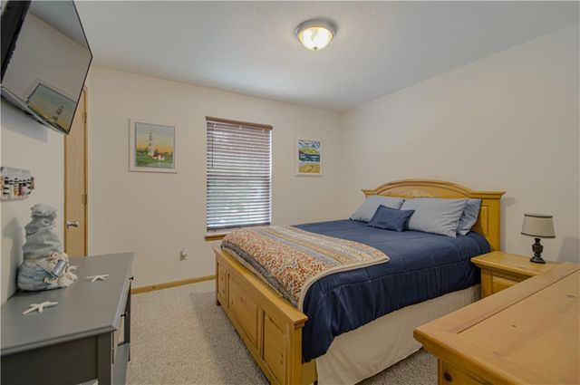 1224 NE Beacon Avenue, Lee's Summit, MO 64086