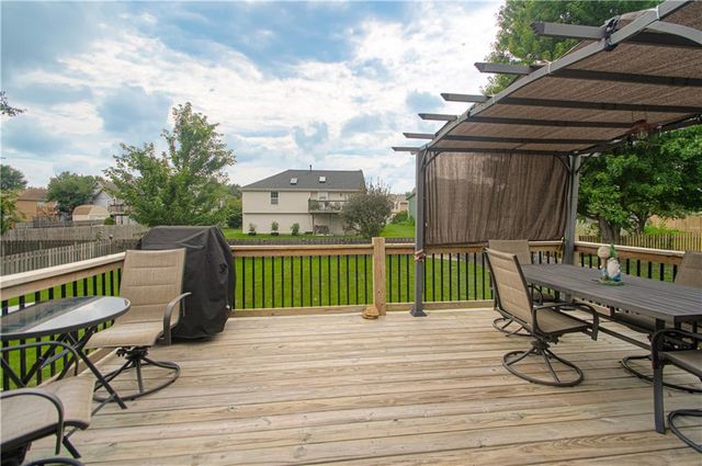 1224 NE Beacon Avenue, Lee's Summit, MO 64086