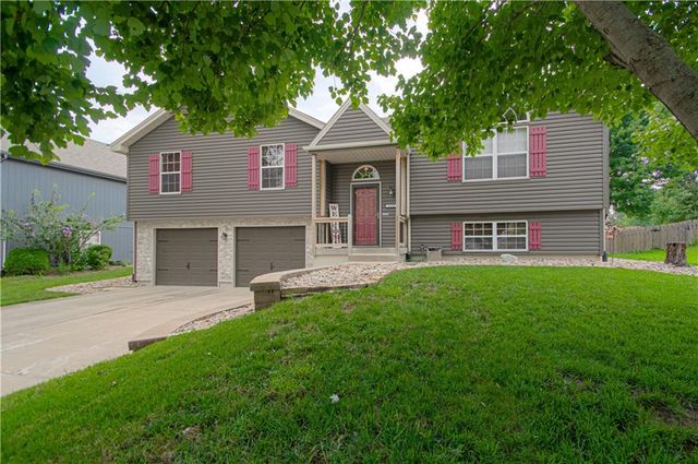 1224 NE Beacon Avenue, Lee's Summit, MO 64086