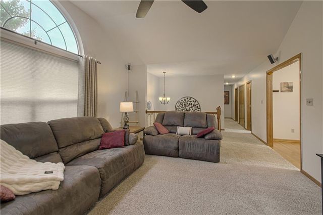 1224 NE Beacon Avenue, Lee's Summit, MO 64086
