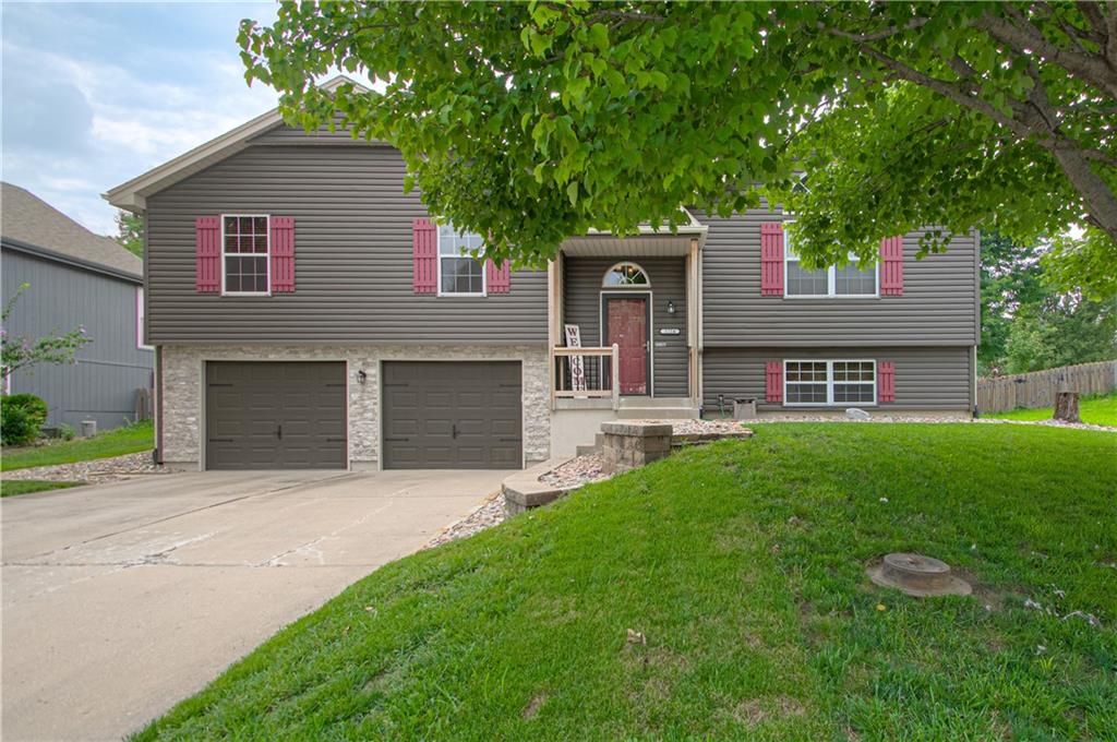 1224 NE Beacon Avenue, Lee's Summit, MO 64086