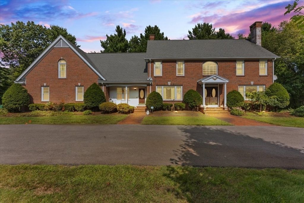 84 Juniper Ridge Rd, Westwood, MA 02090