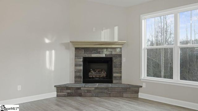 620 Forden Drive, Wellford, SC 29385