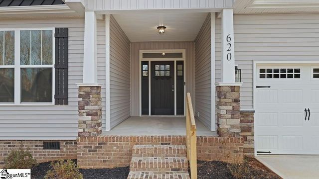 620 Forden Drive, Wellford, SC 29385