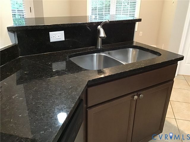 3109 Shadow Creek Dr, Powhatan, VA 23139