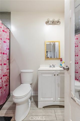 421 E 65th, Los Angeles, CA 90003