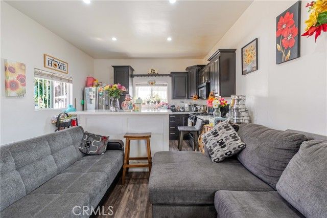 421 E 65th, Los Angeles, CA 90003