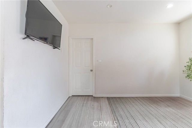 421 E 65th, Los Angeles, CA 90003