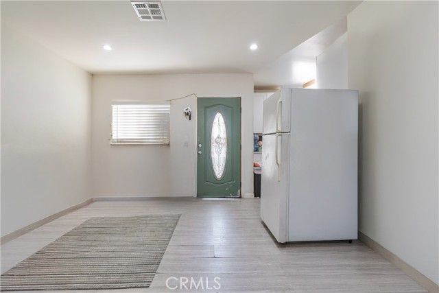 421 E 65th, Los Angeles, CA 90003