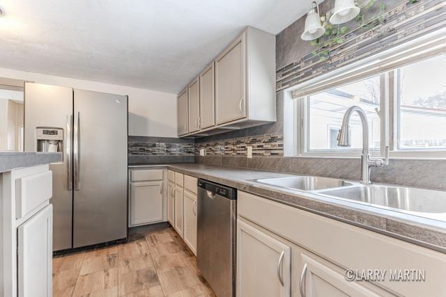 2052 Woodward Street, Muskegon, MI 49442