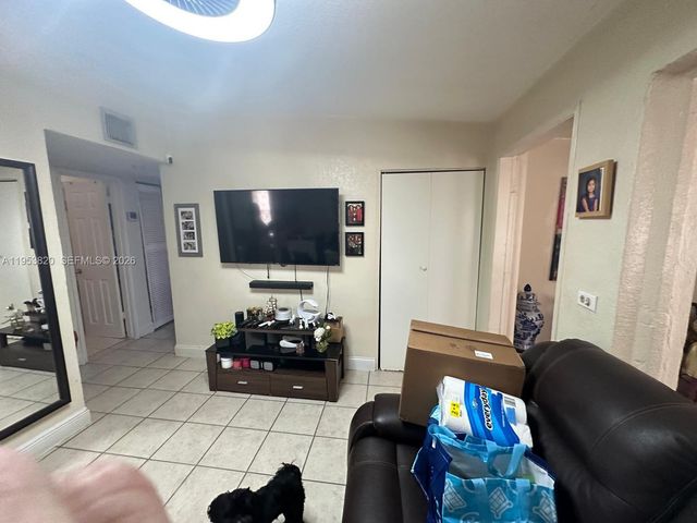 2097 Wilmington St, Opa-locka, FL 33054