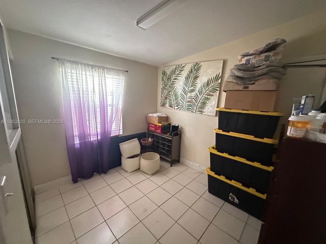 2097 Wilmington St, Opa-locka, FL 33054