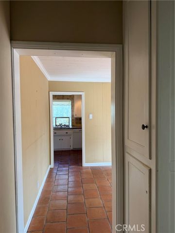 17250 Archwood, Van Nuys (los Angeles), CA 91406