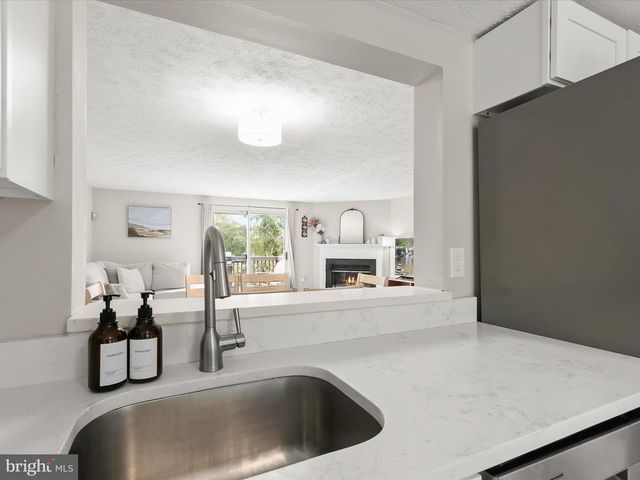 6413 POUND APPLE CT, Columbia, MD 21045