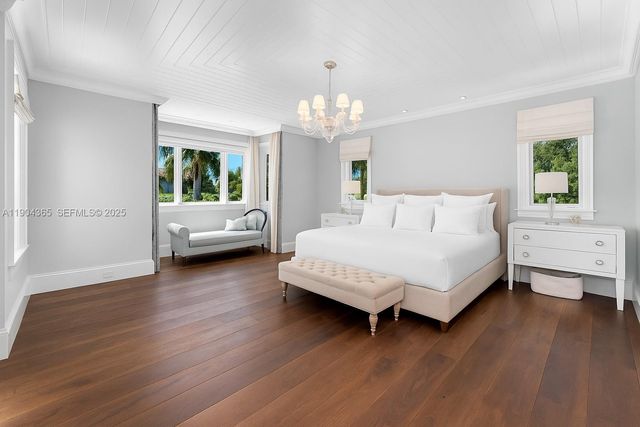 2500 Regatta Ave, Miami Beach, FL 33140