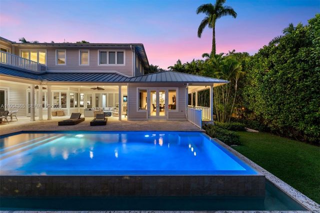 2500 Regatta Ave, Miami Beach, FL 33140