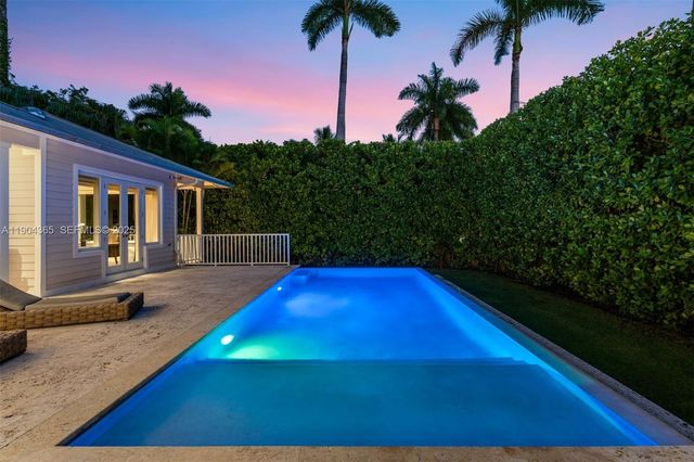 2500 Regatta Ave, Miami Beach, FL 33140