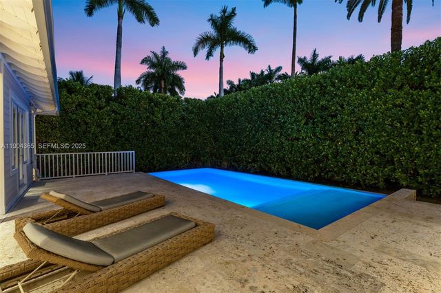 2500 Regatta Ave, Miami Beach, FL 33140