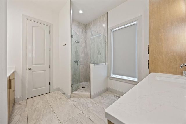 6509 Avondale Drive B, Nichols Hills, OK 73116
