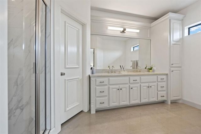 6509 Avondale Drive B, Nichols Hills, OK 73116