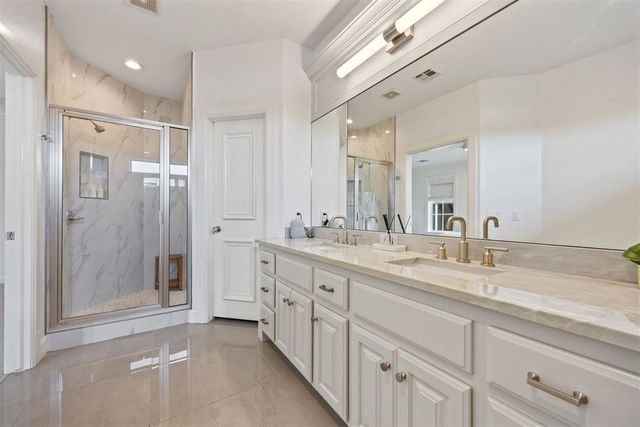 6509 Avondale Drive B, Nichols Hills, OK 73116