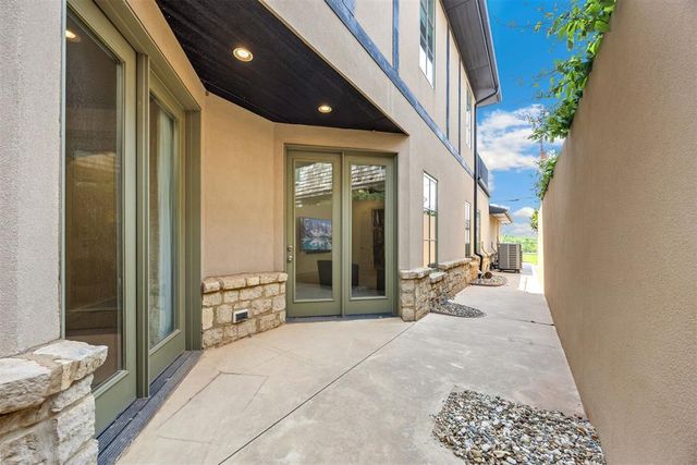 6509 Avondale Drive B, Nichols Hills, OK 73116