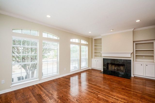 2022 Fairview, Houston, TX 77019