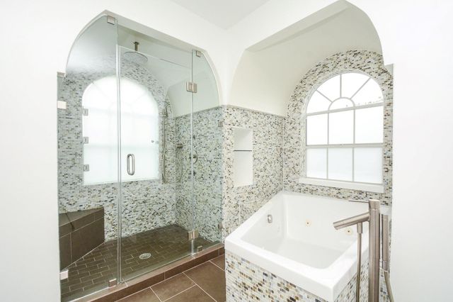 2022 Fairview, Houston, TX 77019