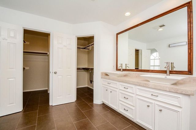 2022 Fairview, Houston, TX 77019