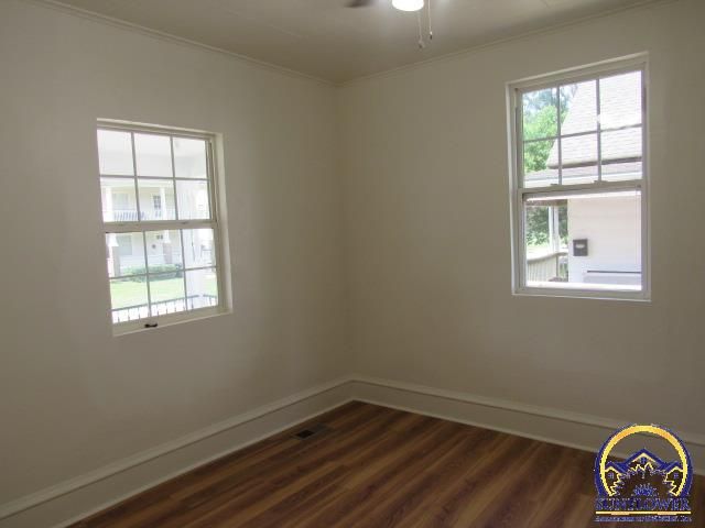 612 SW 5th ST, Topeka, KS 66603