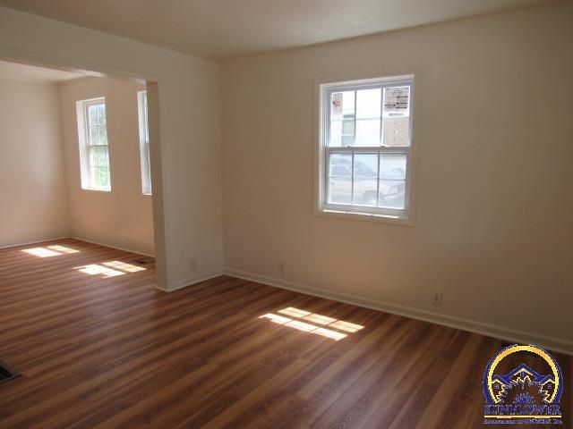 612 SW 5th ST, Topeka, KS 66603
