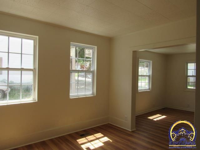612 SW 5th ST, Topeka, KS 66603