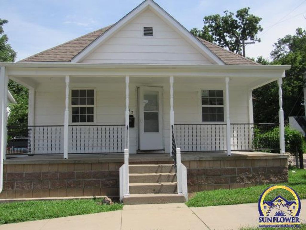 612 SW 5th ST, Topeka, KS 66603