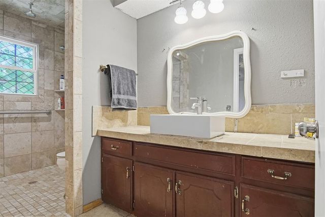 16374 Gml Court, Jones, OK 73049