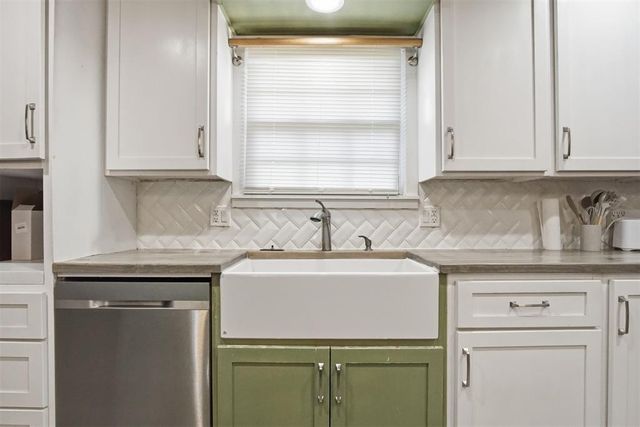 16374 Gml Court, Jones, OK 73049