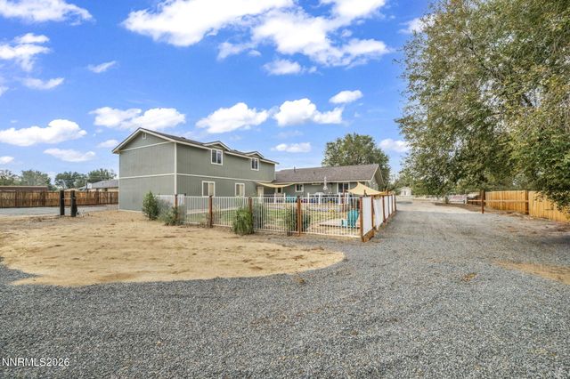 1346 Stephanie Way, Minden, NV 89423
