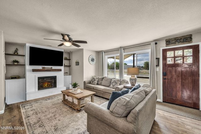1346 Stephanie Way, Minden, NV 89423