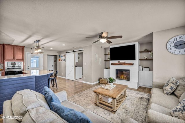 1346 Stephanie Way, Minden, NV 89423