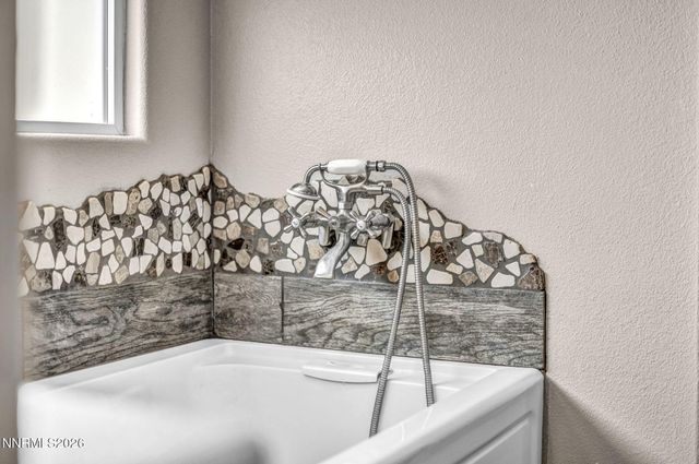 1346 Stephanie Way, Minden, NV 89423